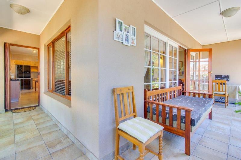4 Bedroom Property for Sale in Vredekloof Western Cape